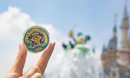 上海迪士尼度假区与游艇会续签多年联盟协议并将推出全新“奇幻纪念章”